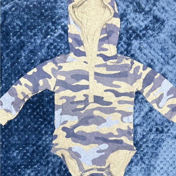 15pc Bundle Baby Onesies (Size 12 months) - Picture 13 of 16